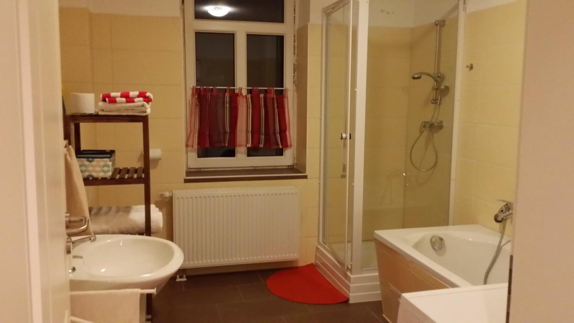 Ferienwohnung Rosie Chemnitz Ngoại thất bức ảnh